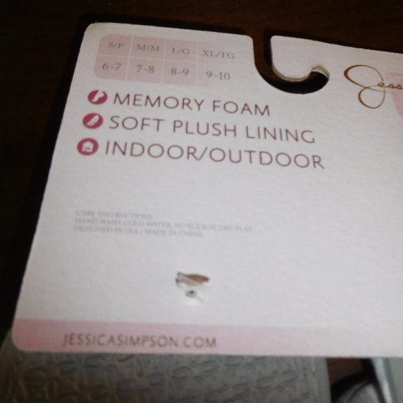 Slippers - Picture 4 of 5